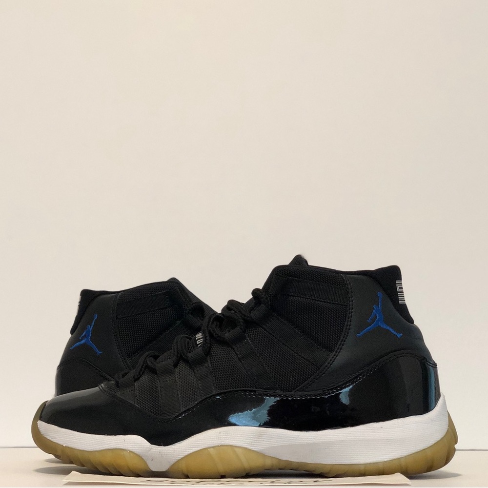 Air Jordan Retro 11 (2009) “Space Jam”